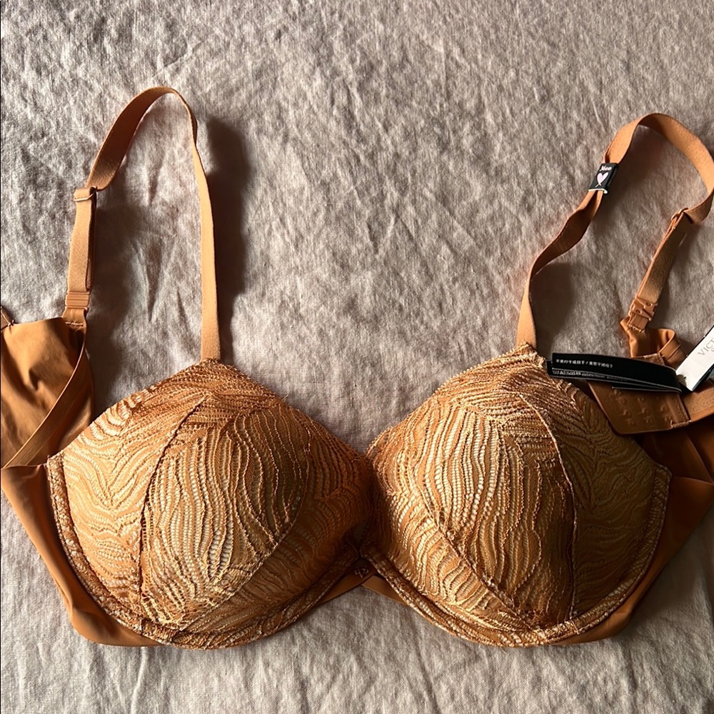 Victoria's Secret Tan Bra with Adjustable Straps and Underwire